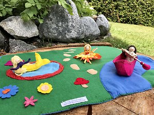 Play mats,   Peg Dolls. garden mat1